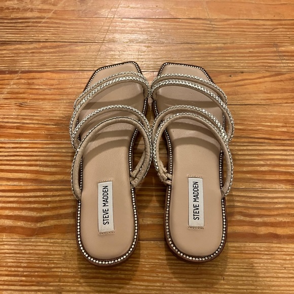 Sandals - Picture 3 of 5